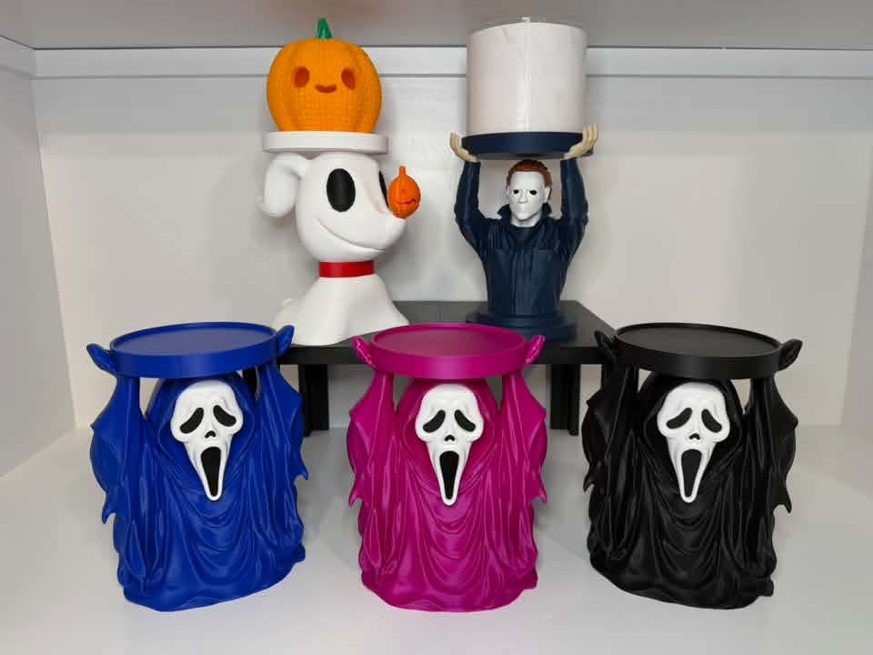 Spooky candle holder